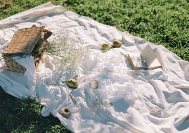 Aesthetic content to improve feed