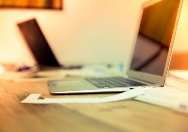 Maximizing Workspace with Efficient Cubicle Workstations