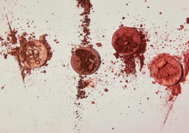 How Social Media Fuels Consumerism