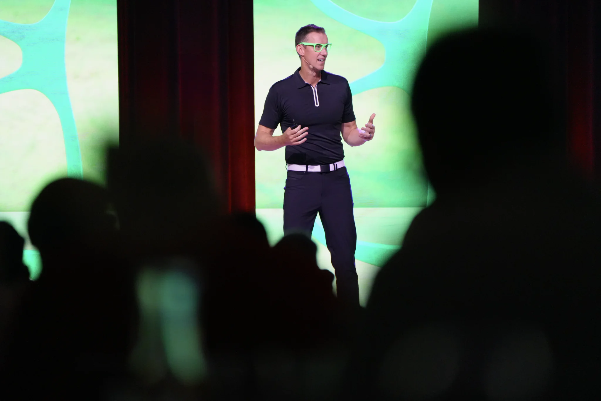 Who-Is-The-Best-Keynote-Speaker-Erik-Qualman