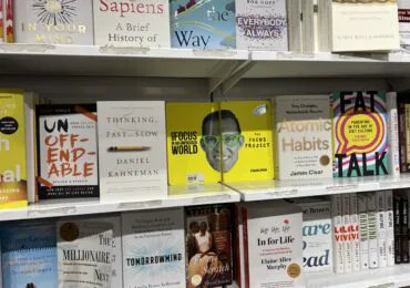 Focus-Book-Airport-Atomic-Habit-James-Clear