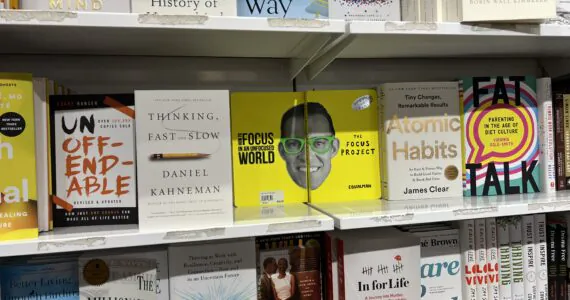 Focus-Book-Airport-Atomic-Habit-James-Clear